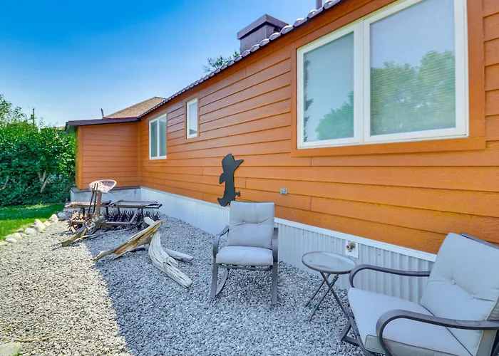 Holiday home Downtown Getaway - Near Buffalo Bill Center!